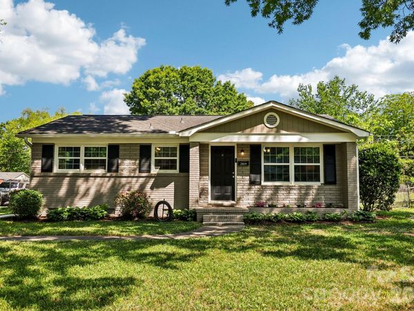 2809 Albany Lane, Charlotte, NC 28205