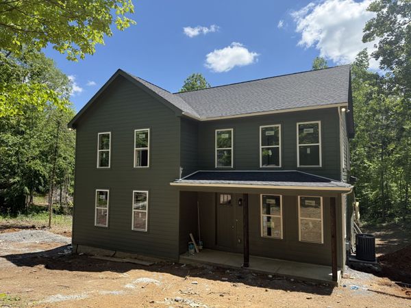 10022 Forest Lane , Bon Aqua, TN 37025
