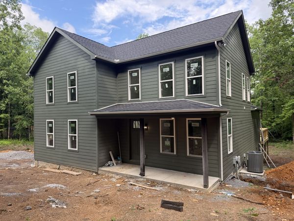 10022 Forest Lane, Bon Aqua, TN 37025