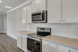 262 Livingston Woods Drive photo 4