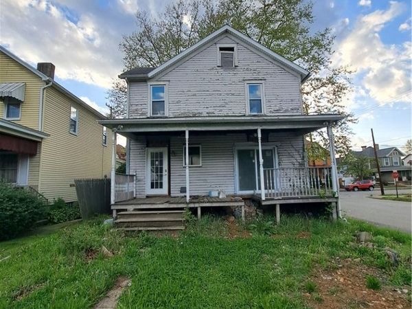 1828 4th Ave , Beaver Falls, PA 15010
