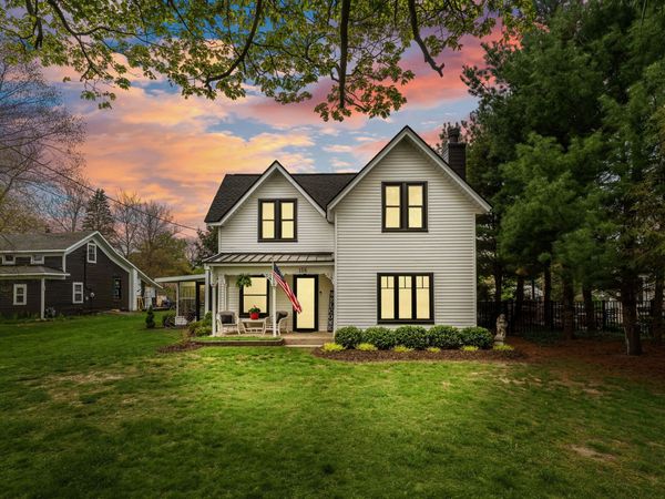 156 S Union Street, Douglas, MI 49406