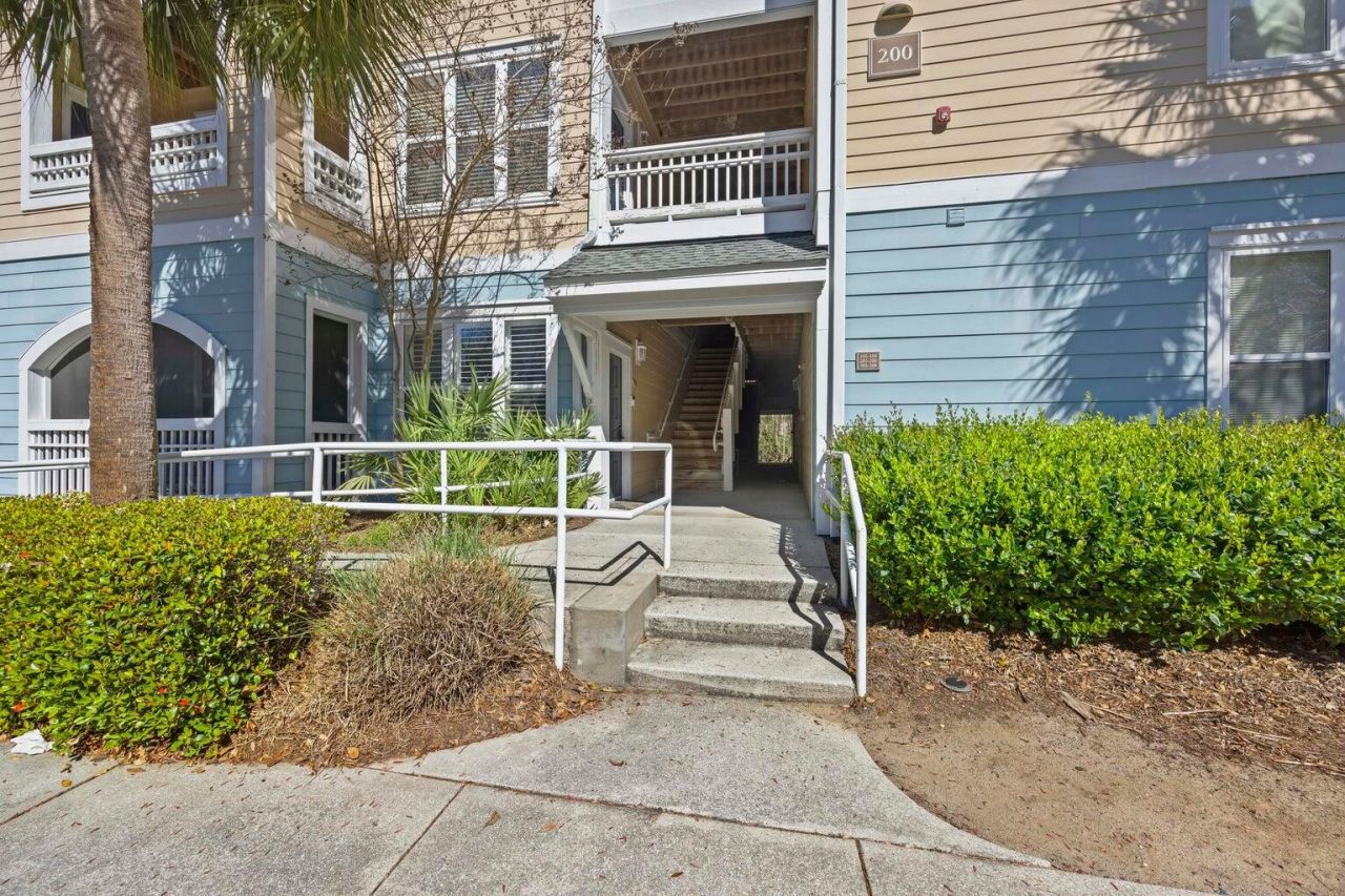 200 Bucksley Lane Photo 18