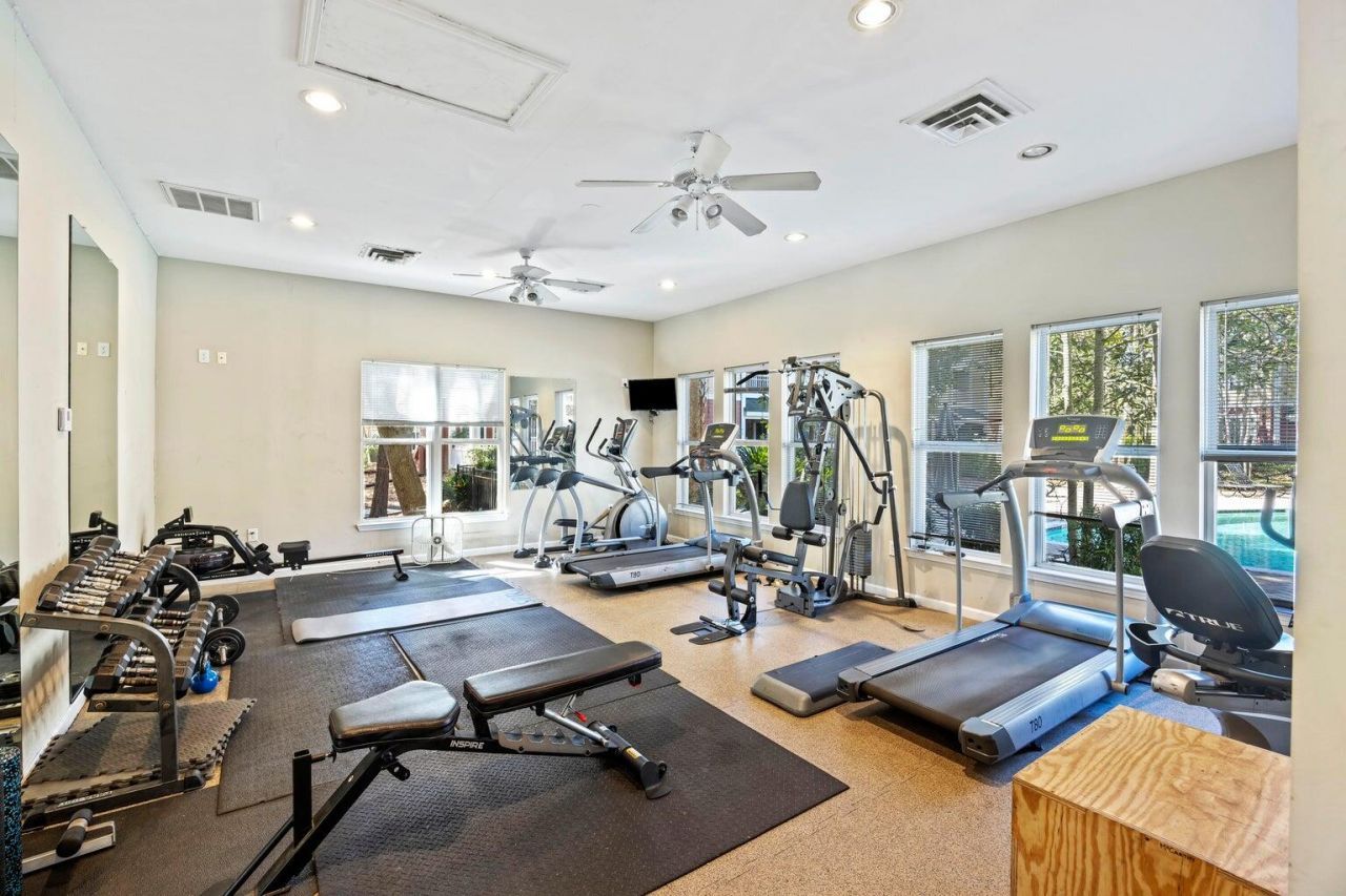 200 Bucksley Lane Photo 24