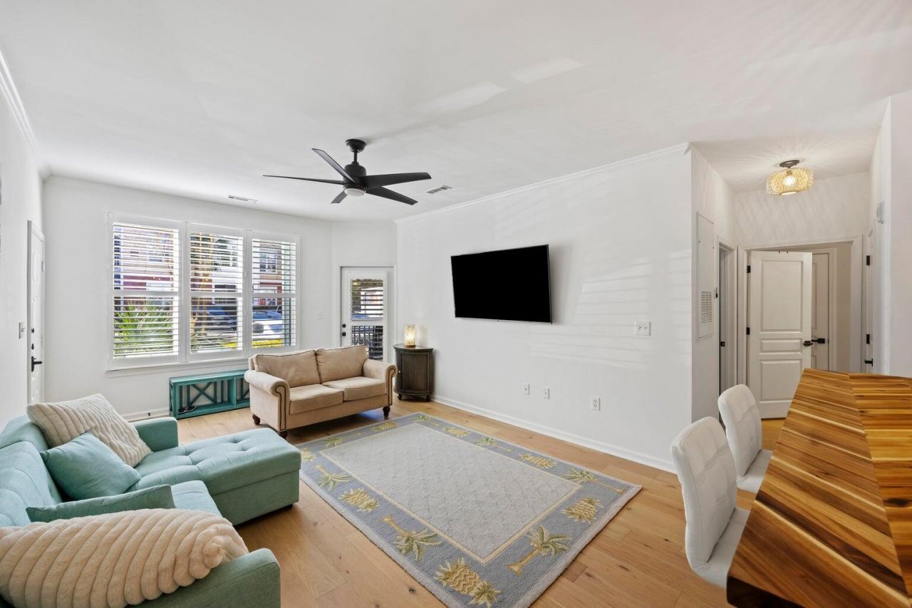 200 Bucksley Lane Photo 9