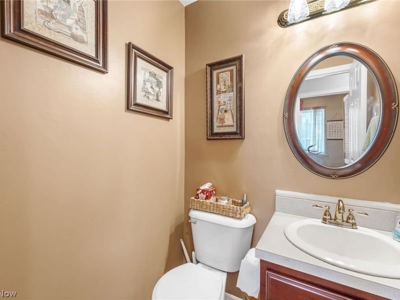 846 Longbrook Drive, Wadsworth, OH 44281 Photo 12