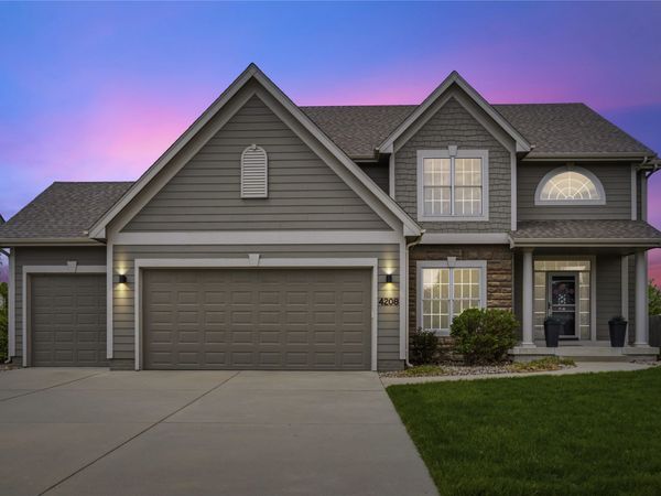 4208 SW Camden Ridge Drive, Ankeny, IA 50023