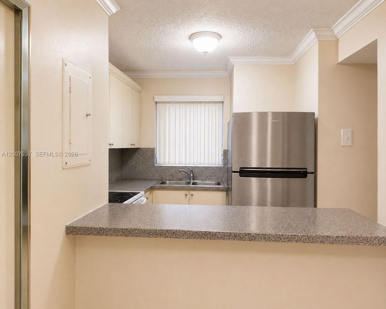 310 Fontainebleau Blvd, Unit 406, Miami, FL 33172 Photo