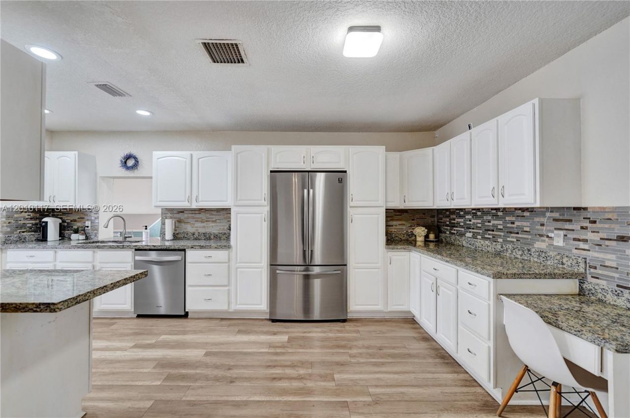 7511 NW 41st St, Coral Springs, FL 33065 Photo