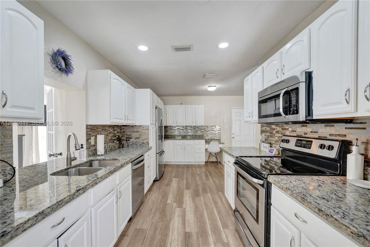 7511 NW 41st St, Coral Springs, FL 33065 Photo