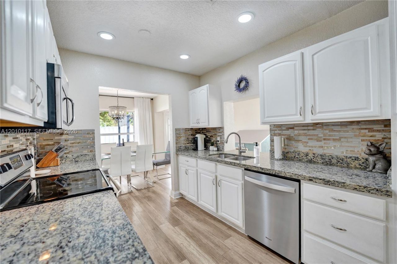 7511 NW 41st St, Coral Springs, FL 33065 Photo