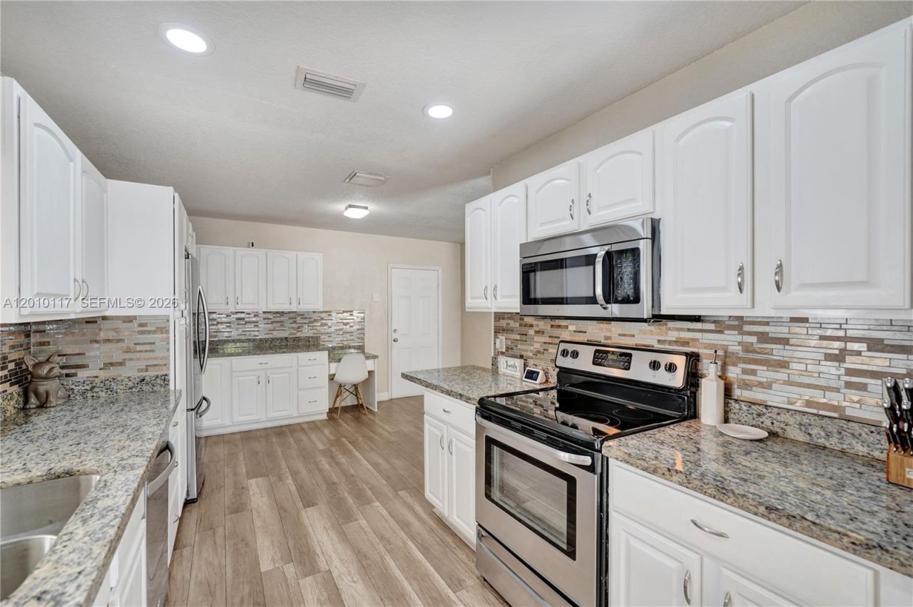 7511 NW 41st St, Coral Springs, FL 33065 Photo