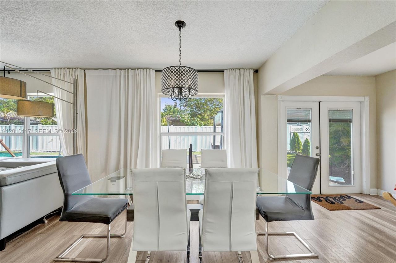 7511 NW 41st St, Coral Springs, FL 33065 Photo