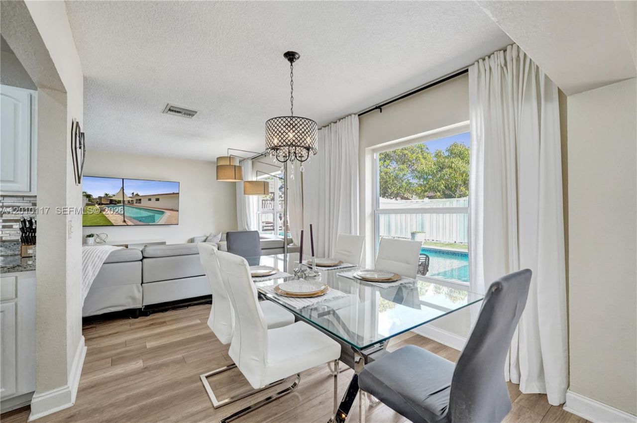 7511 NW 41st St, Coral Springs, FL 33065 Photo
