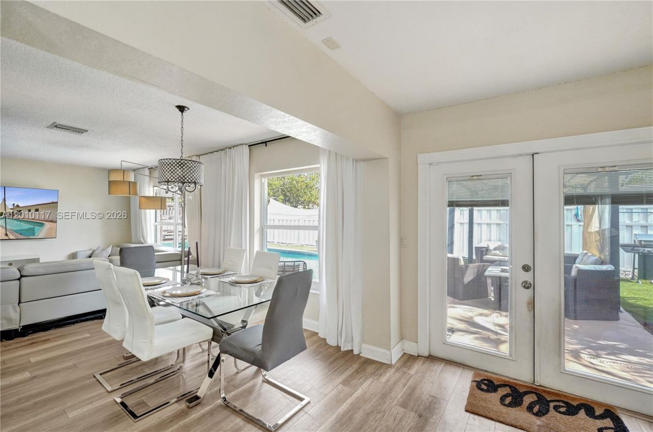 7511 NW 41st St, Coral Springs, FL 33065 Photo