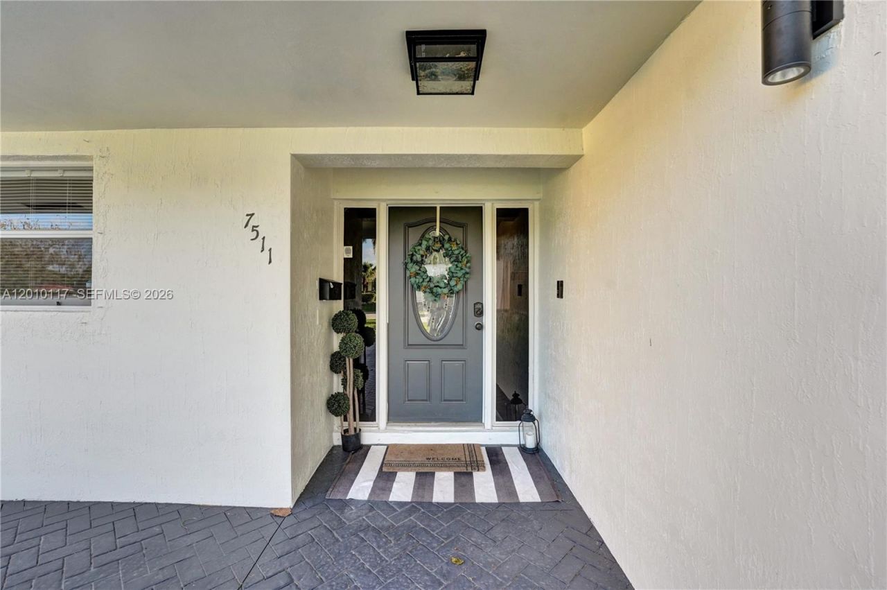 7511 NW 41st St, Coral Springs, FL 33065 Photo