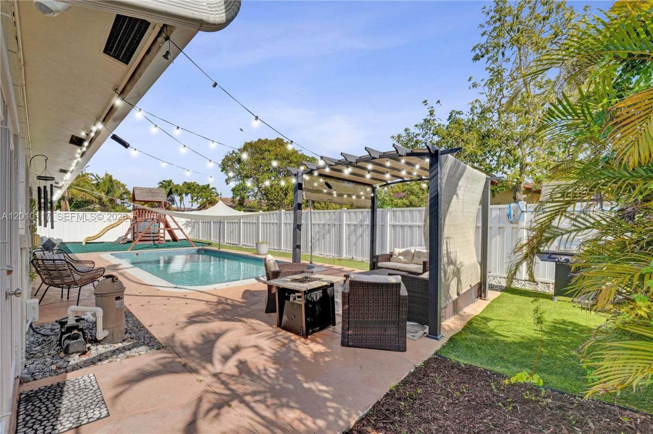 7511 NW 41st St, Coral Springs, FL 33065 Photo