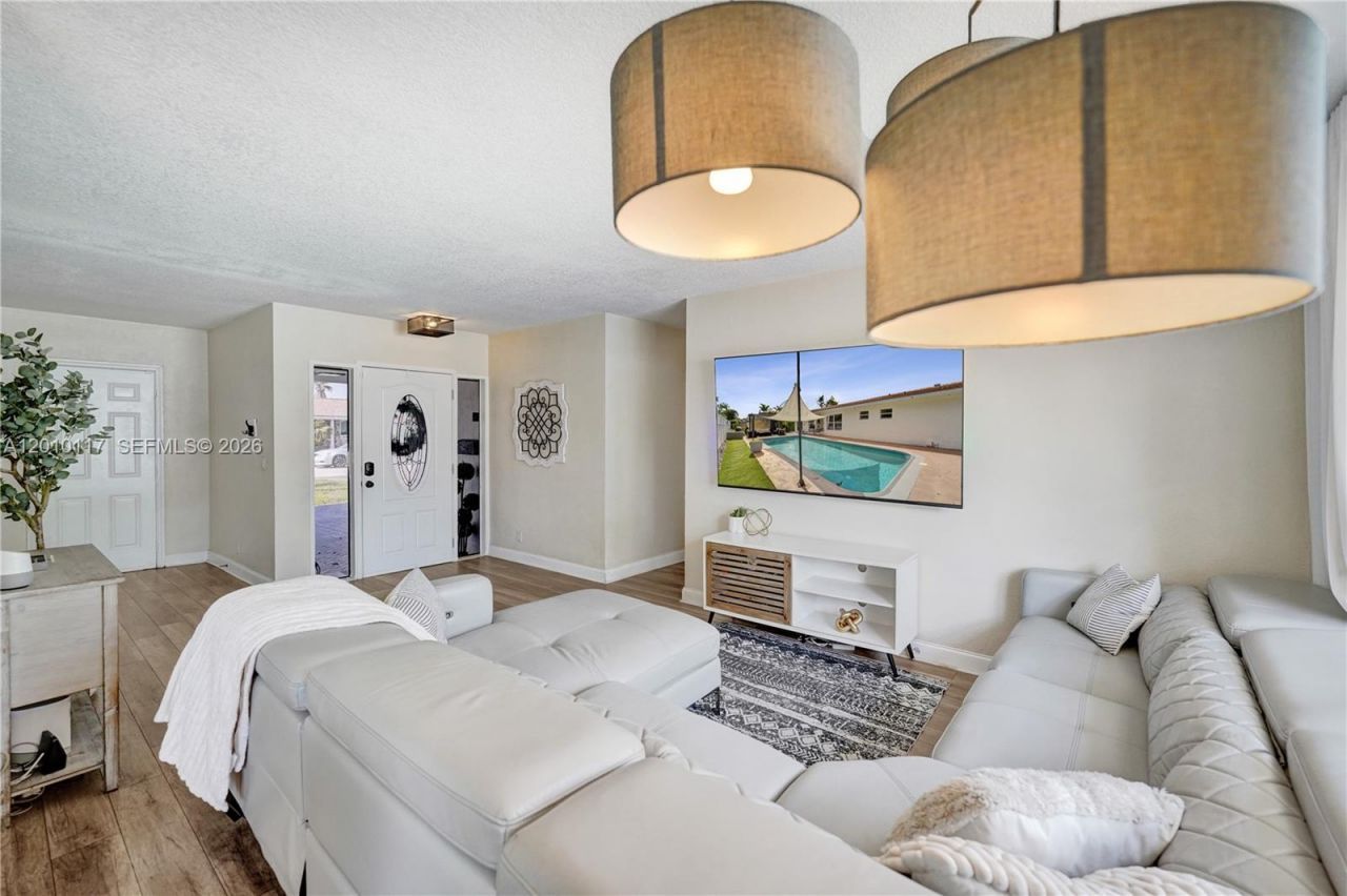 7511 NW 41st St, Coral Springs, FL 33065 Photo