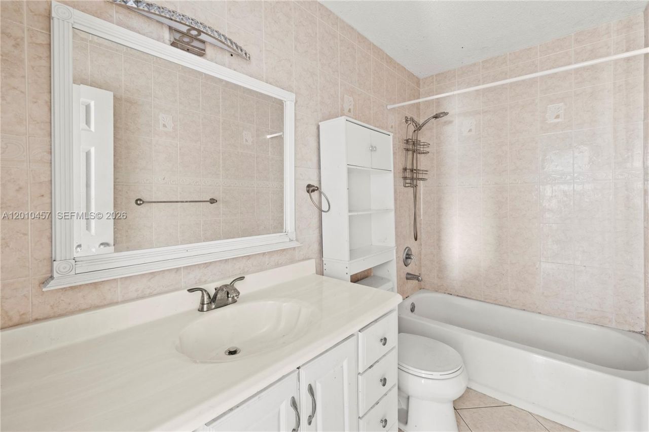 1800 SW 97th Ave , Unit A, Miramar, FL 33025 Photo