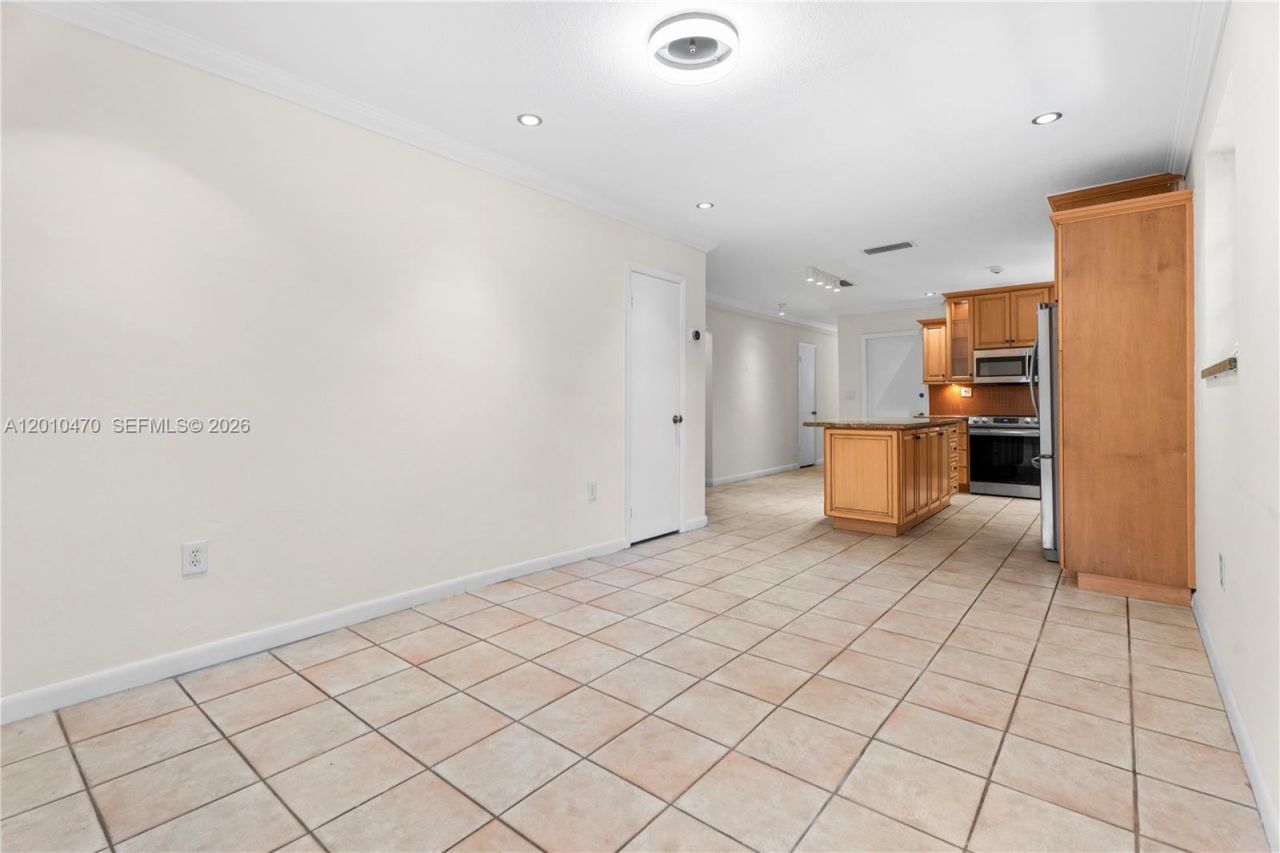 5520 San Vicente St , Coral Gables, FL 33146 Photo