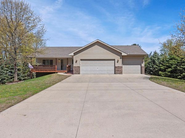 920 W State Street, Belle Plaine, MN 56011