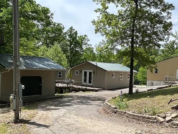 438 Little Dogwood Lake Road , Burfordville, MO 63739