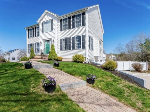 37 Ezras Way, Dover, NH 03820