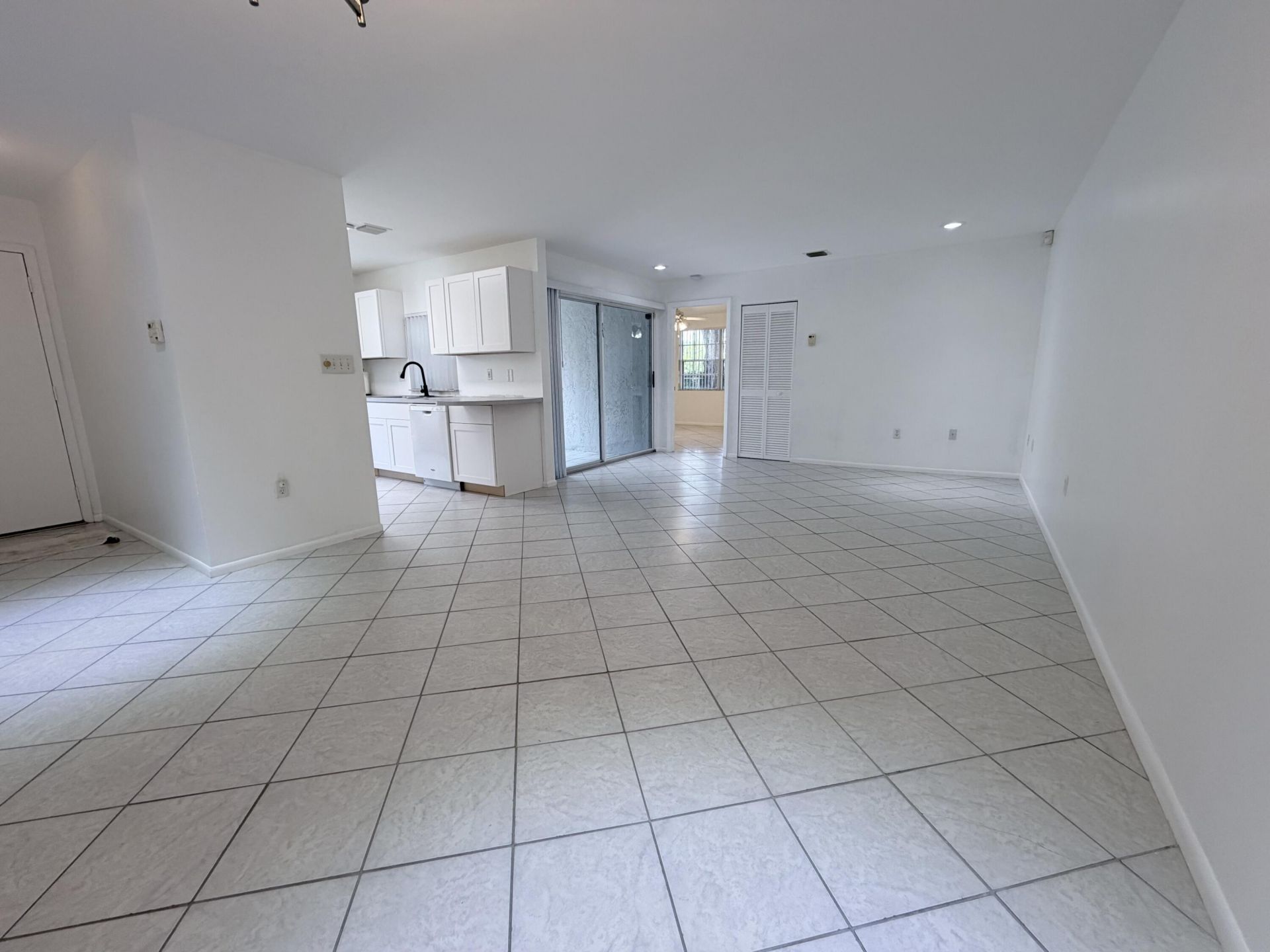 2562 NW 82nd Terrace, Unit 1, Coral Springs, FL 33065 Photo