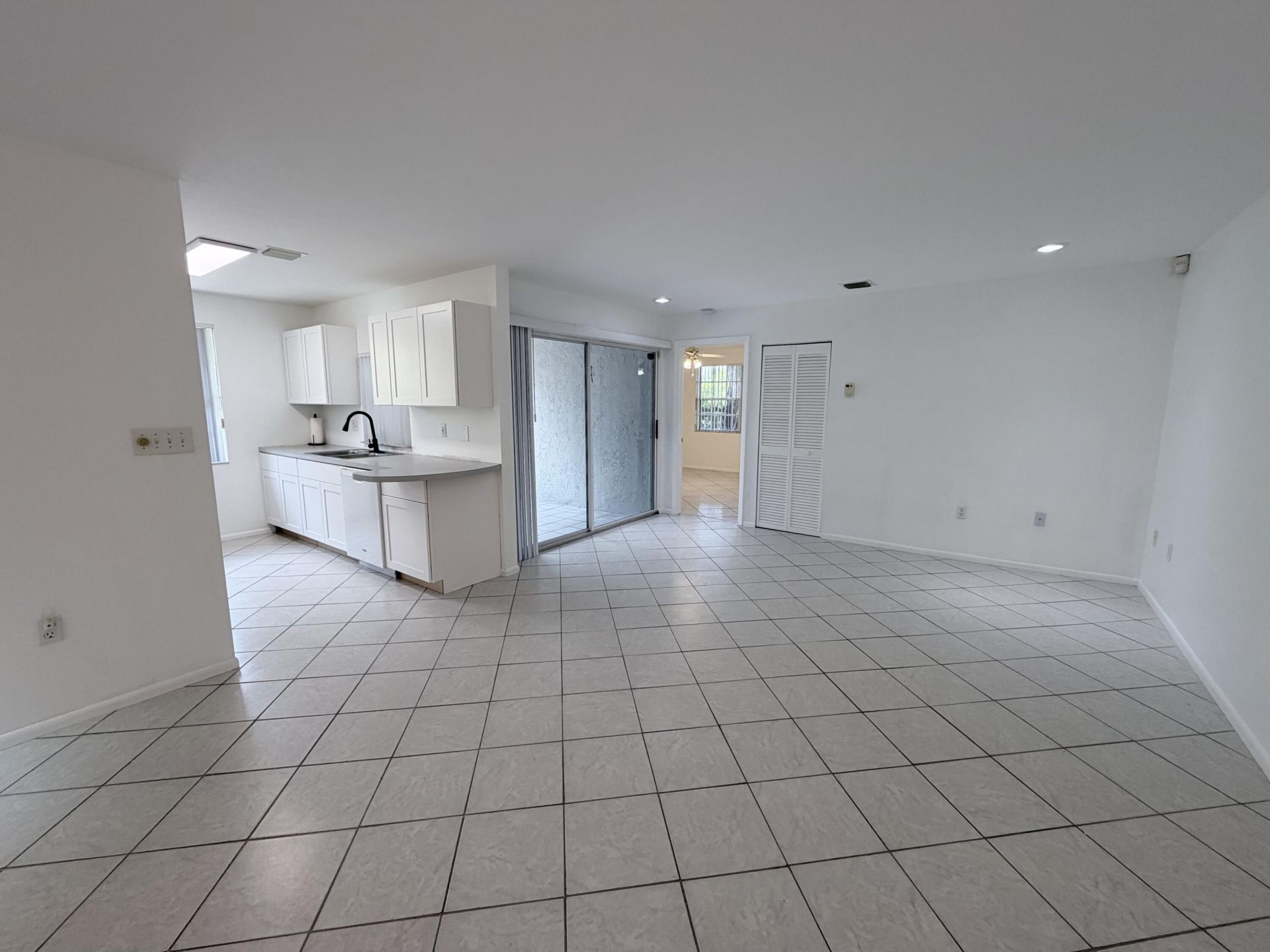 2562 NW 82nd Terrace, Unit 1, Coral Springs, FL 33065 Photo