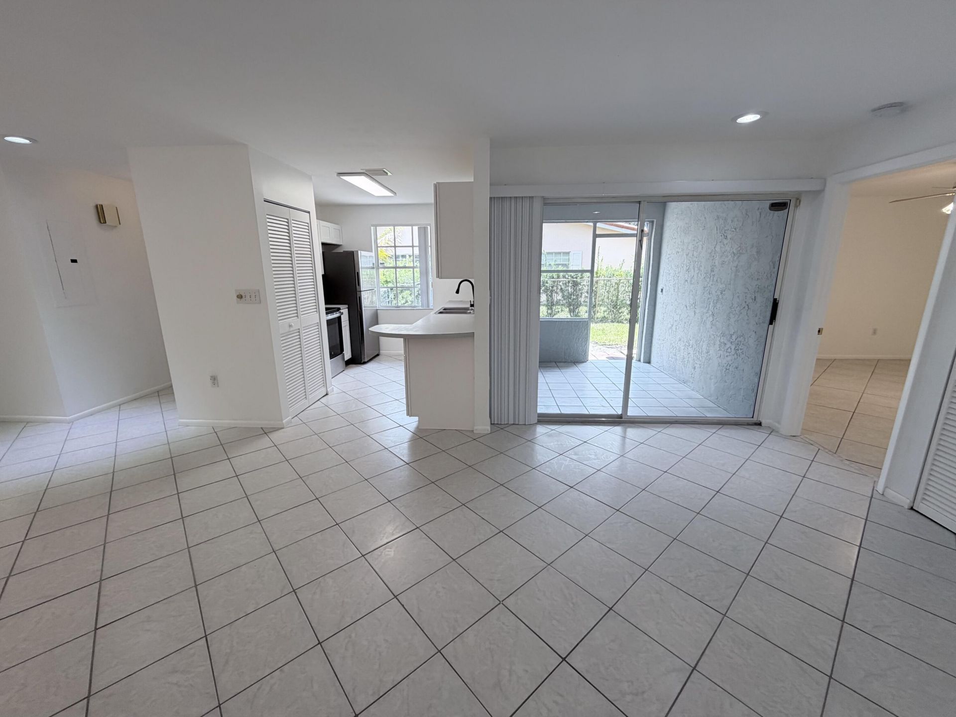 2562 NW 82nd Terrace, Unit 1, Coral Springs, FL 33065 Photo