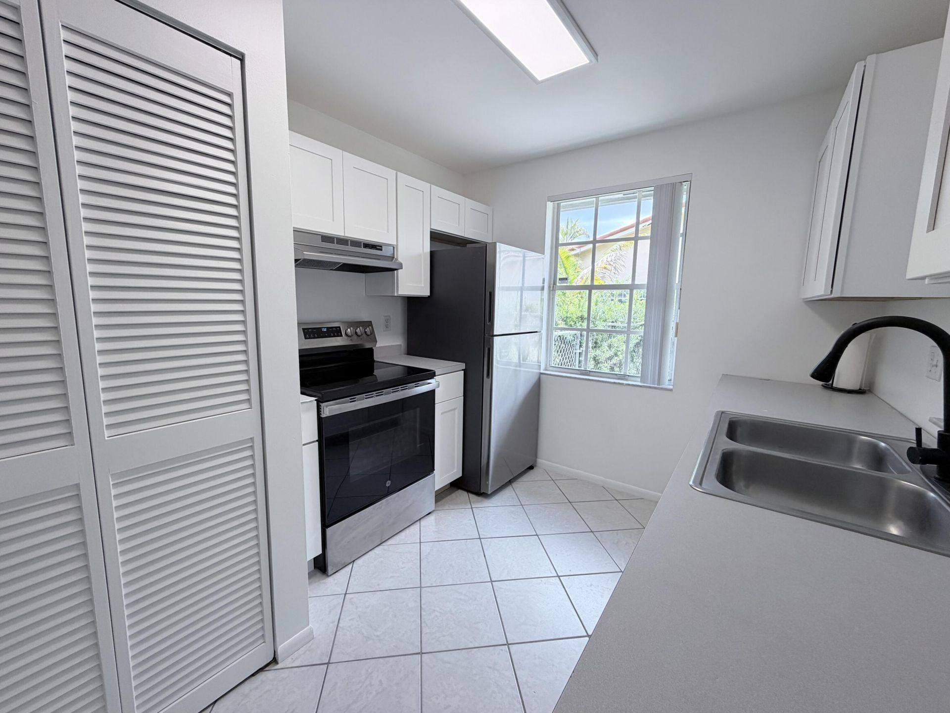2562 NW 82nd Terrace, Unit 1, Coral Springs, FL 33065 Photo