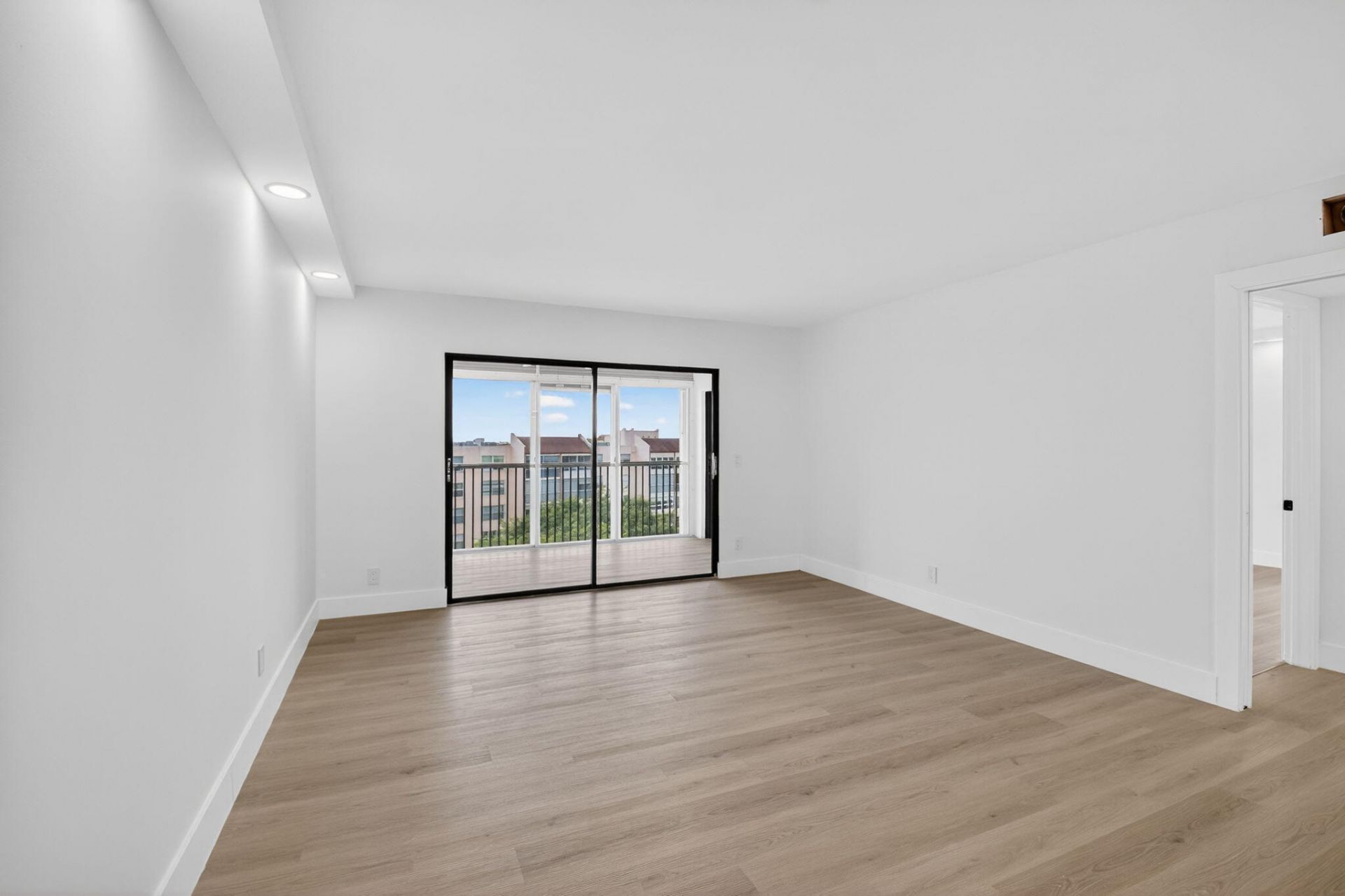 14475 Strathmore Lane, Unit 808, Delray Beach, FL 33446 Photo