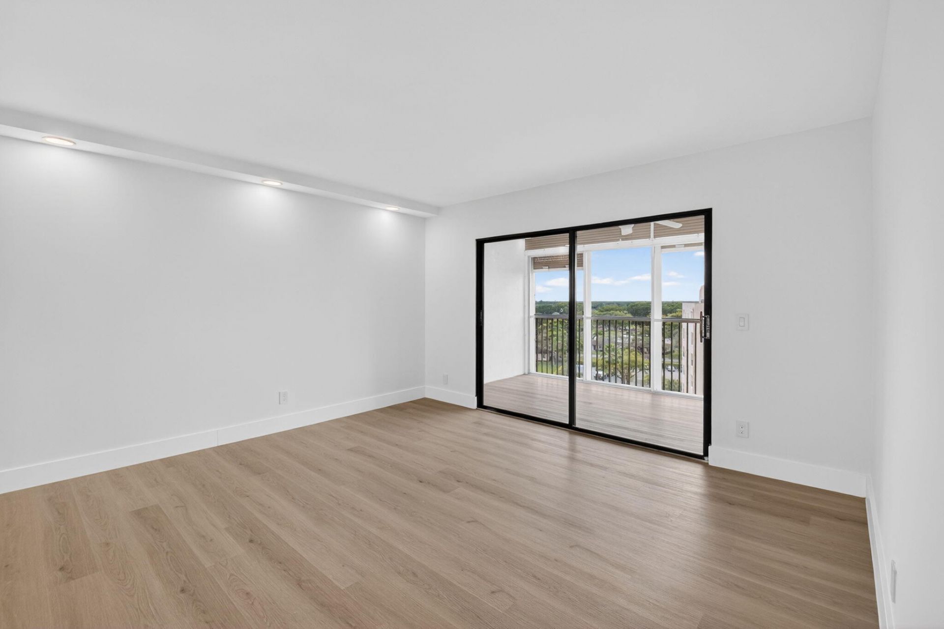 14475 Strathmore Lane, Unit 808, Delray Beach, FL 33446 Photo