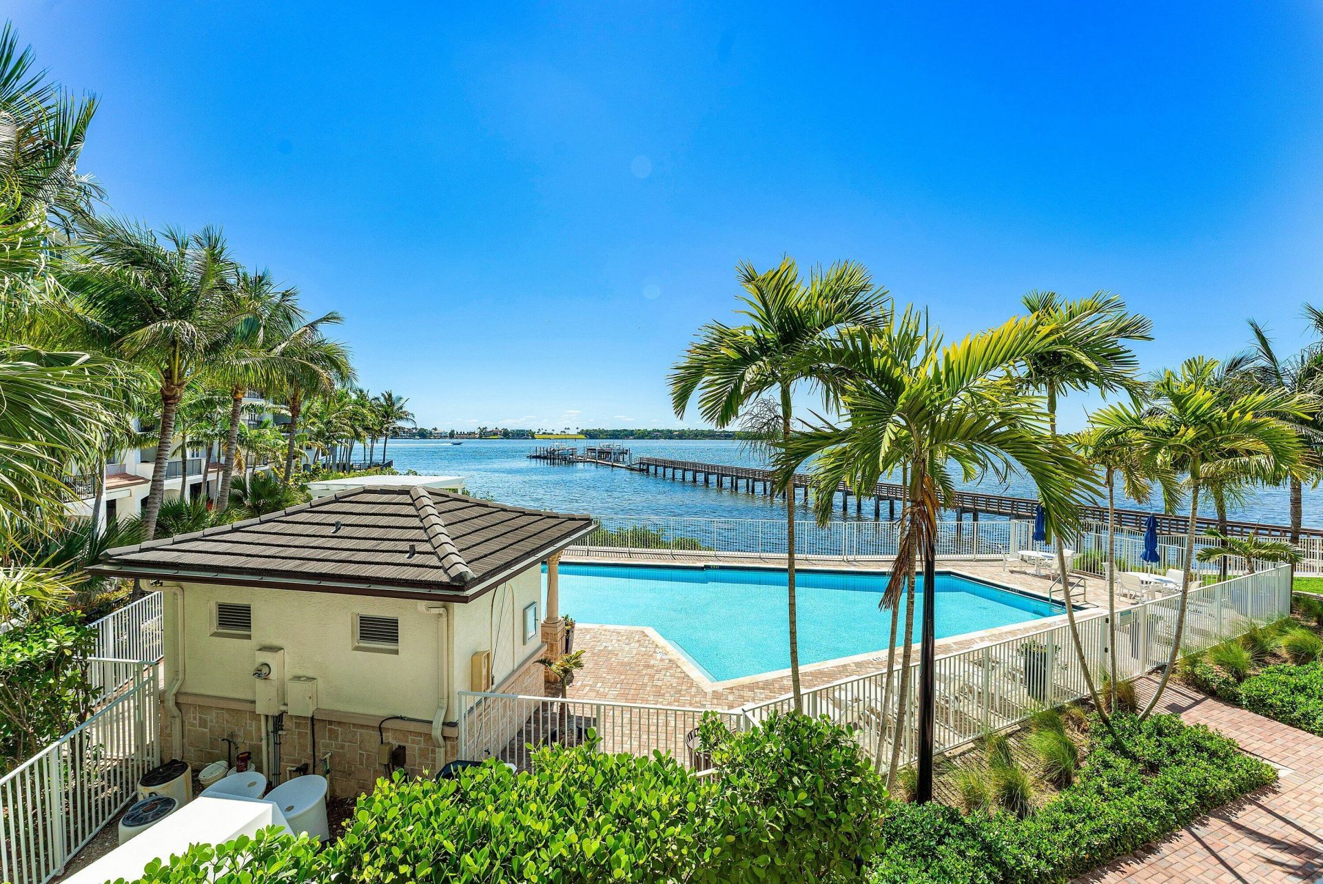 10 Windward Lane, Boynton Beach, FL 33435 Photo