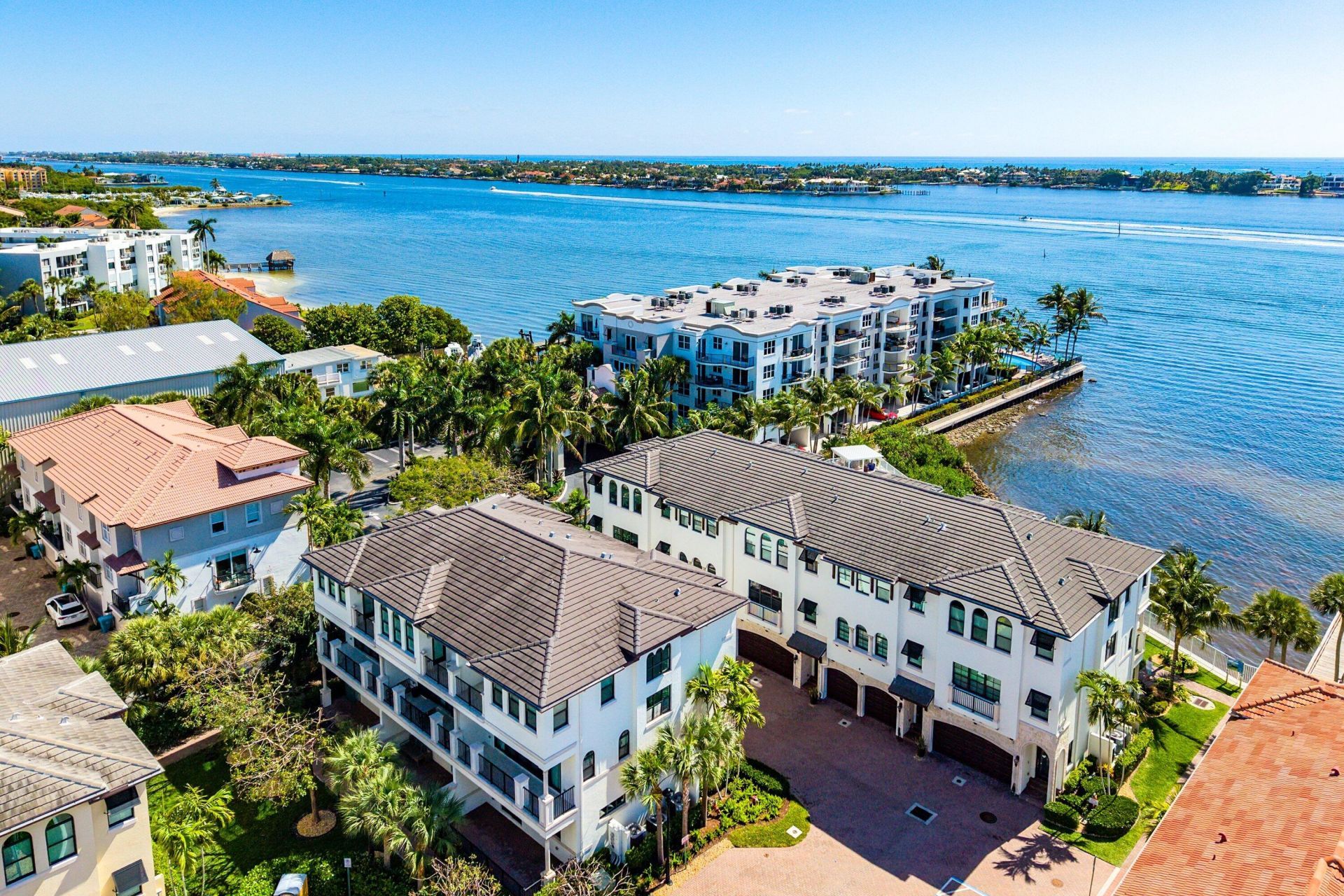 10 Windward Lane, Boynton Beach, FL 33435 Photo