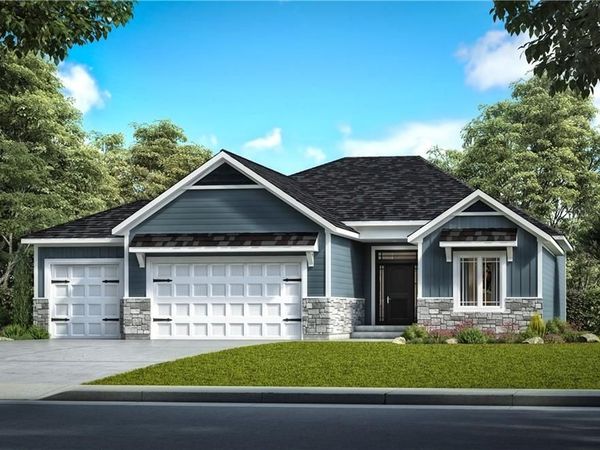 4021 NE Troon Drive, Lee's Summit, MO 64064