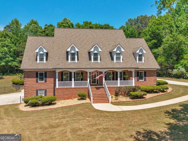 511 Clearwater Drive, Mcdonough, GA 30252