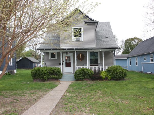 1442 W High Street, Davenport, IA 52804