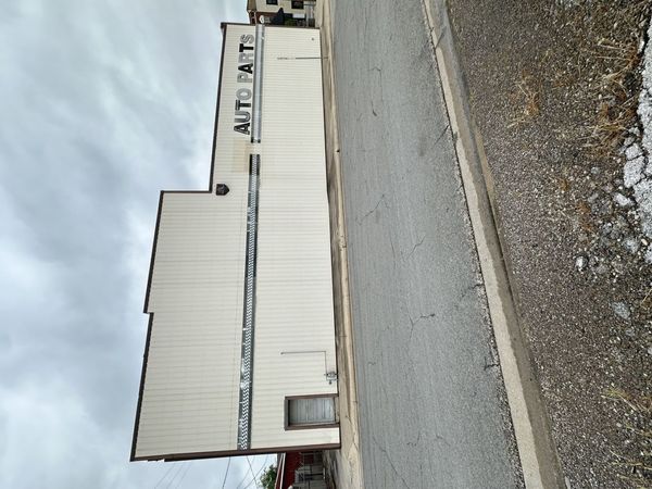 1 West Main Street , Duquoin, IL 62832