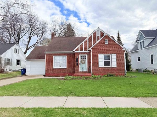 401 BROADWAY AVENUE, Wausau, WI 54403