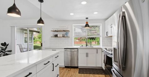 1123 Cresthaven Dr, Roseville, CA 95678 Photo