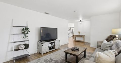 1123 Cresthaven Dr, Roseville, CA 95678 Photo