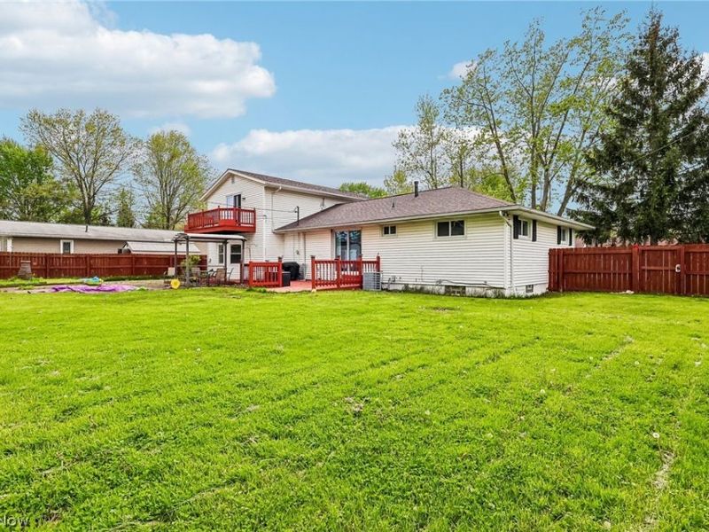 805 Roberts Street, Sheffield Lake, OH 44054 Photo 27