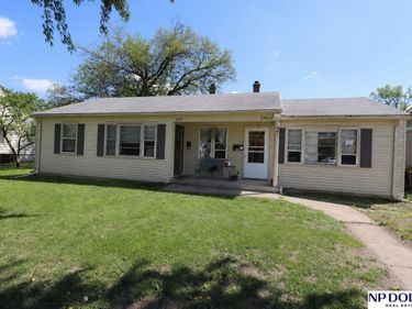 2703 S Crawford Street, Bellevue, NE 68005