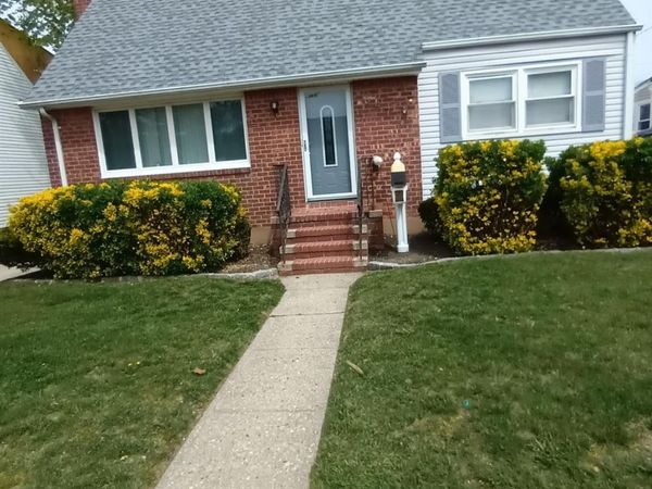 847 Jerusalem Avenue , Merrick, NY 11566