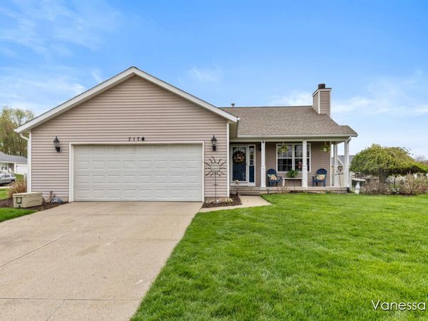7170 Quintara Drive NE, Comstock Park, MI 49321
