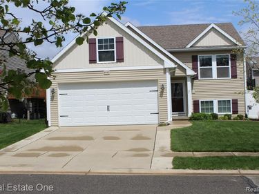 8662 Pinnebog River Drive, Handy Twp, MI 48836