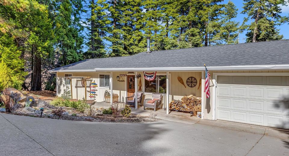 706 Lake Ridge Road, Lake Almanor, CA 96137 Photo