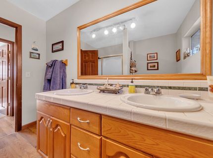 706 Lake Ridge Road, Lake Almanor, CA 96137 Photo