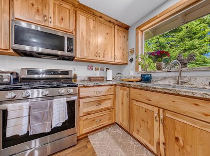 706 Lake Ridge Road, Lake Almanor, CA 96137 Photo